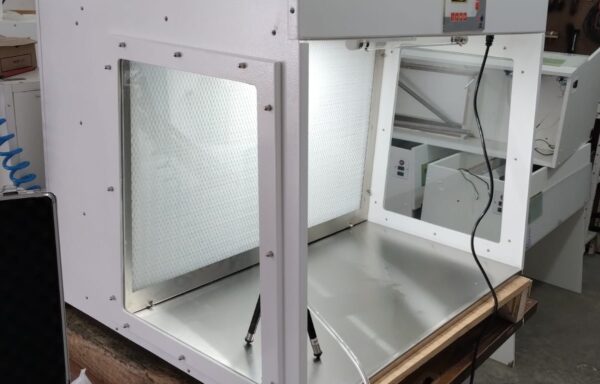 Capela de fluxo laminar Horizontal Wilk