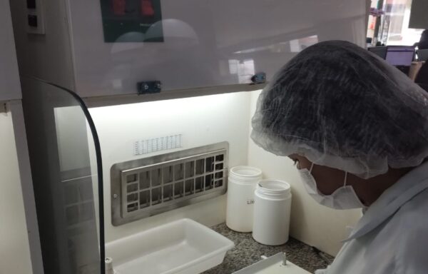Cabine para manipulação farmacêutica